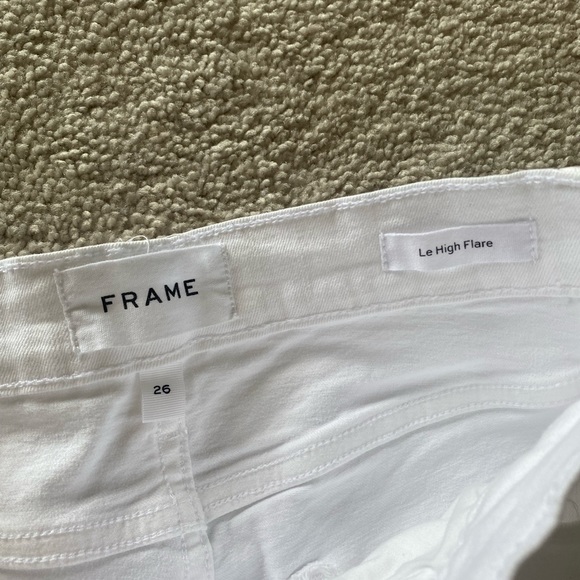 FRAME Le High Flare, size 26, White-NEW w/out tags, 33’ inseam - Picture 12 of 13